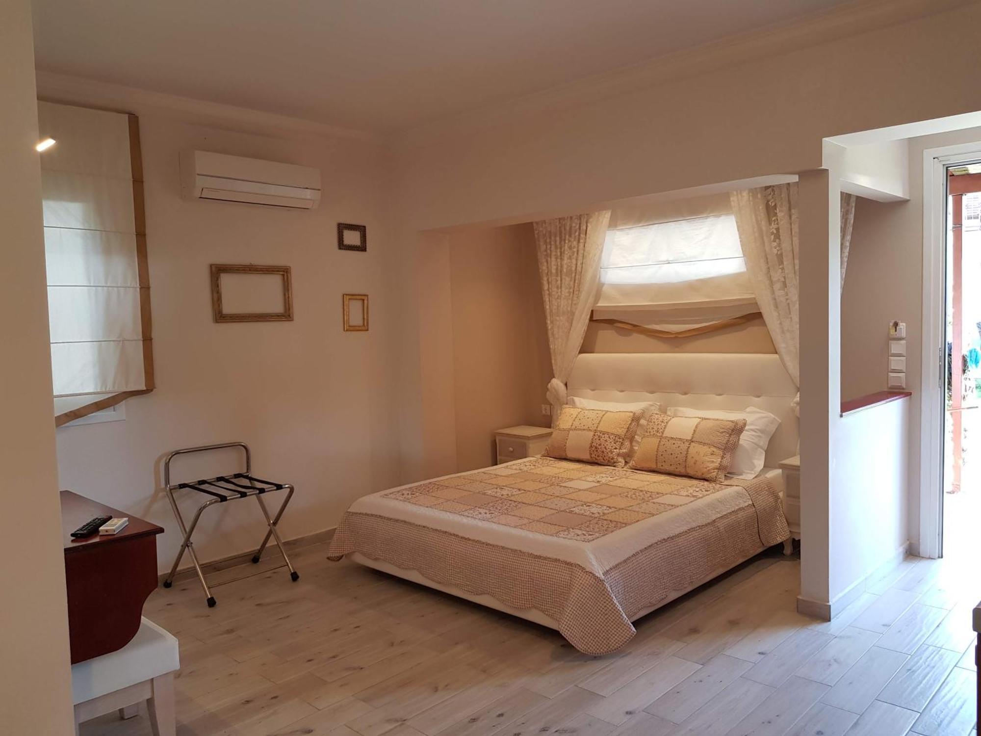 Sekreto - "S" Maisonettes & Studios Adults Only Parga Eksteriør bilde